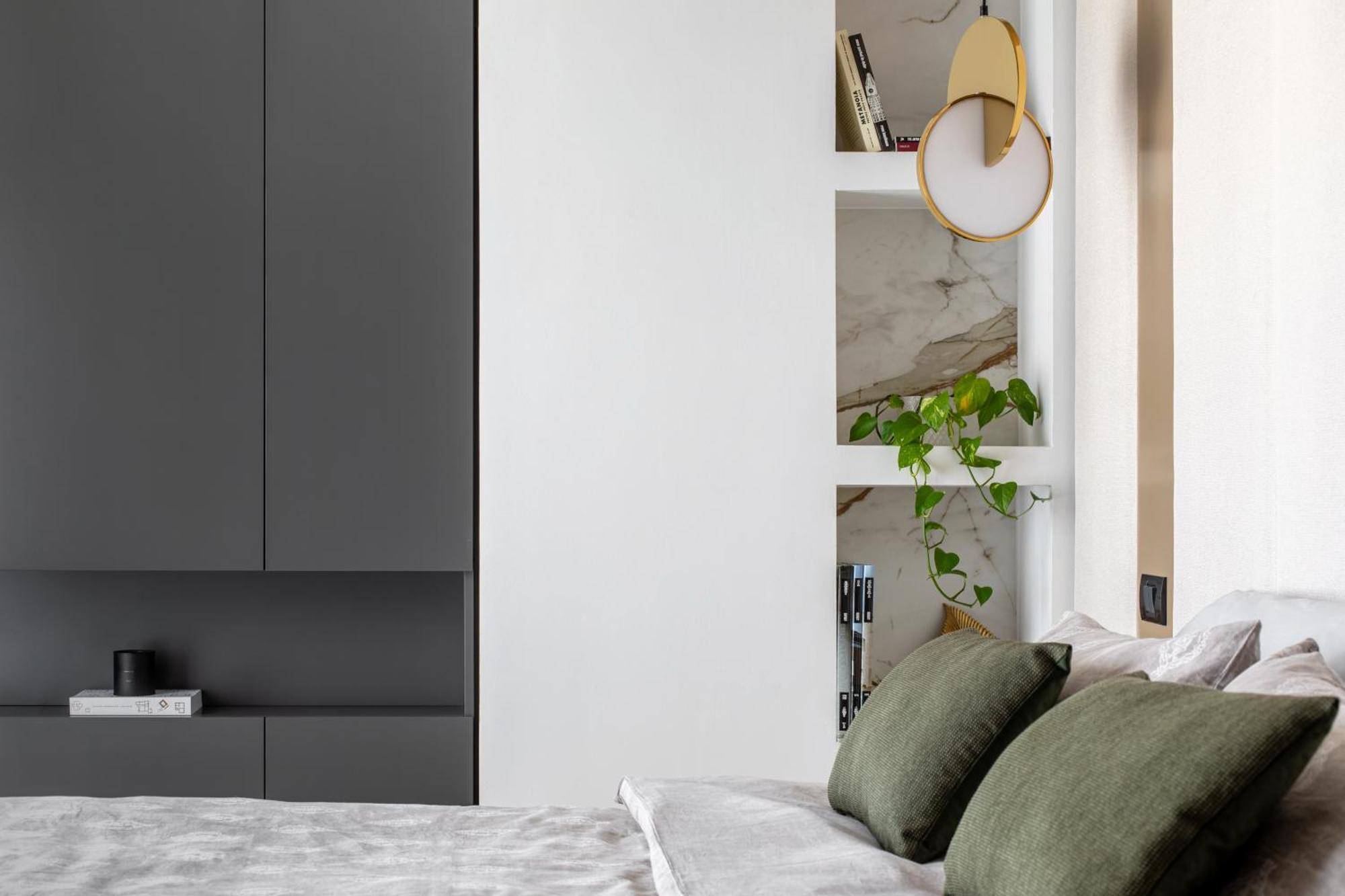Urbanstay - Prime Location Designer Apartment *